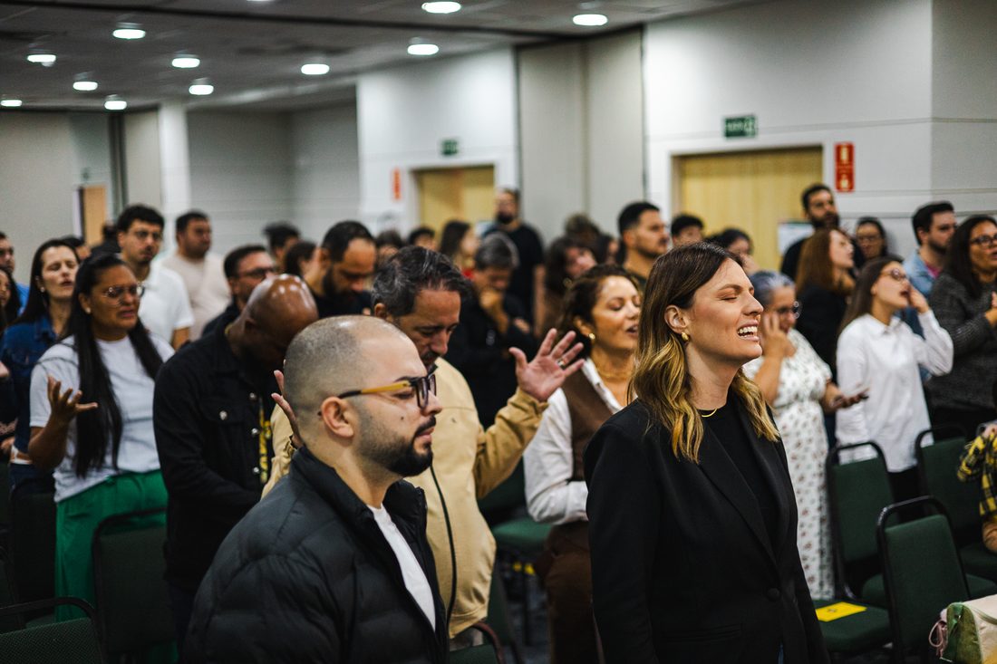 Comunidade Lagoinha Paulínia em adoração